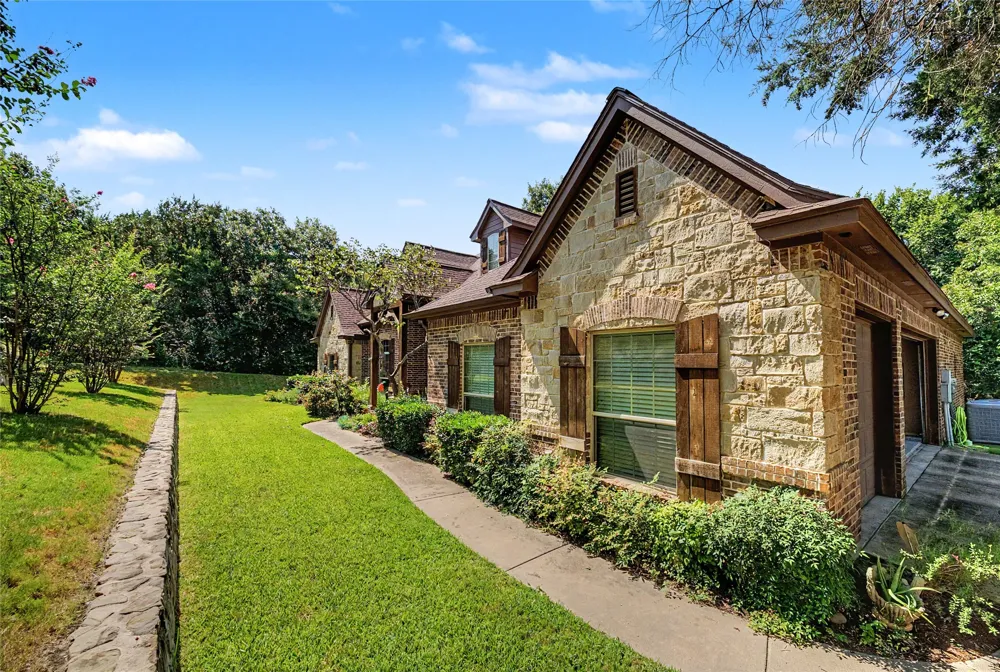 127 Cedar Bluff Court Aledo, TX 76008