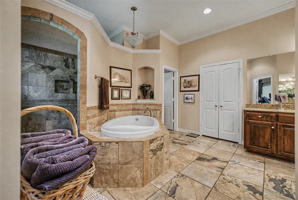 127 Cedar Bluff Court Aledo, TX 76008