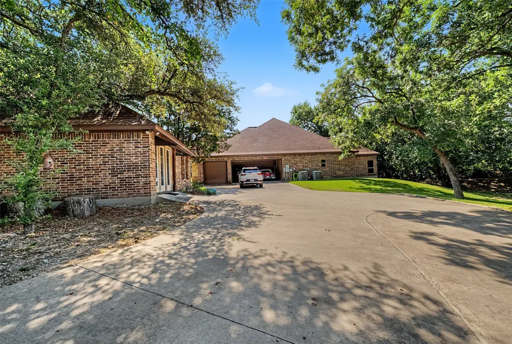 127 Cedar Bluff Court Aledo, TX 76008