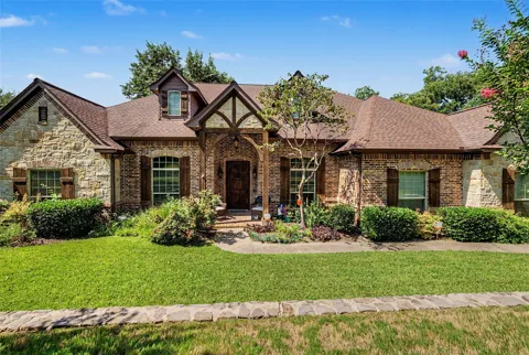 127 Cedar Bluff Court
