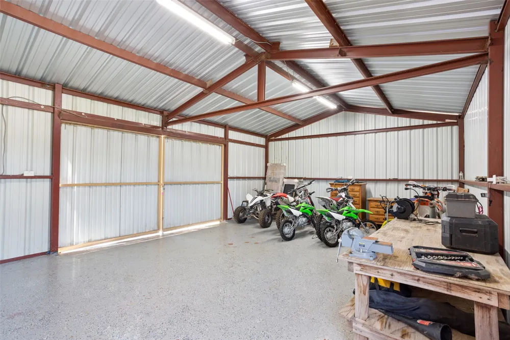 128 Hoffmeyer Lane Robinson, TX 76706