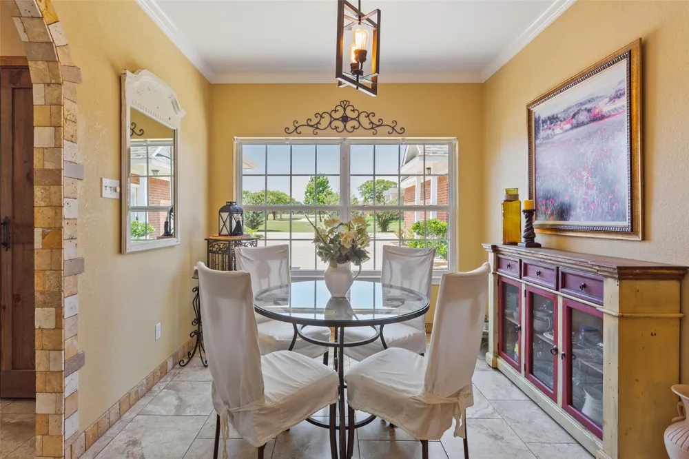 128 Hoffmeyer Lane Robinson, TX 76706