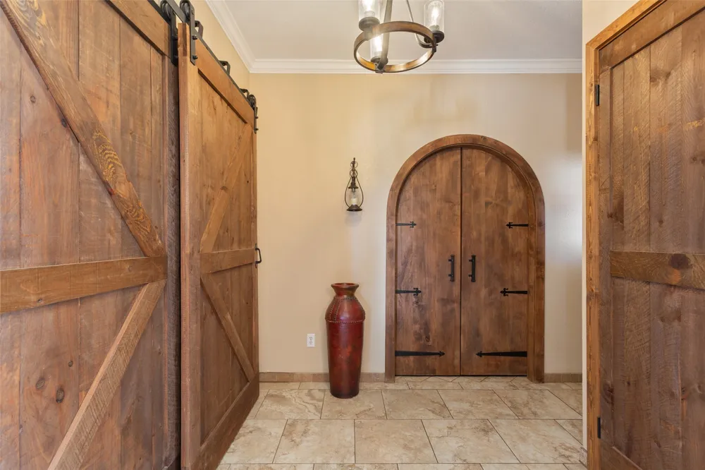 128 Hoffmeyer Lane Robinson, TX 76706