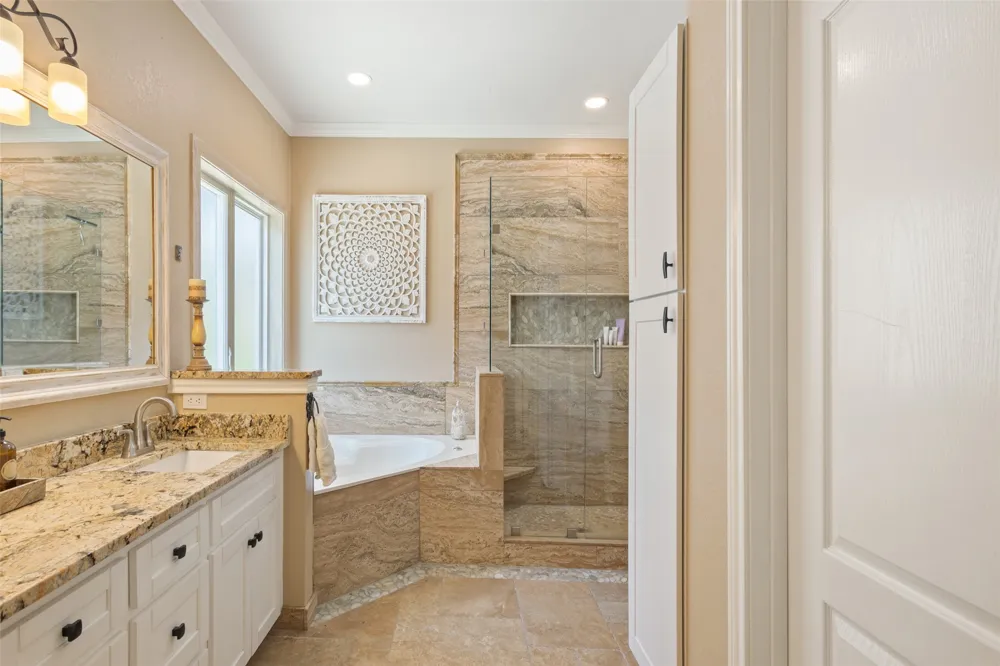 128 Hoffmeyer Lane Robinson, TX 76706