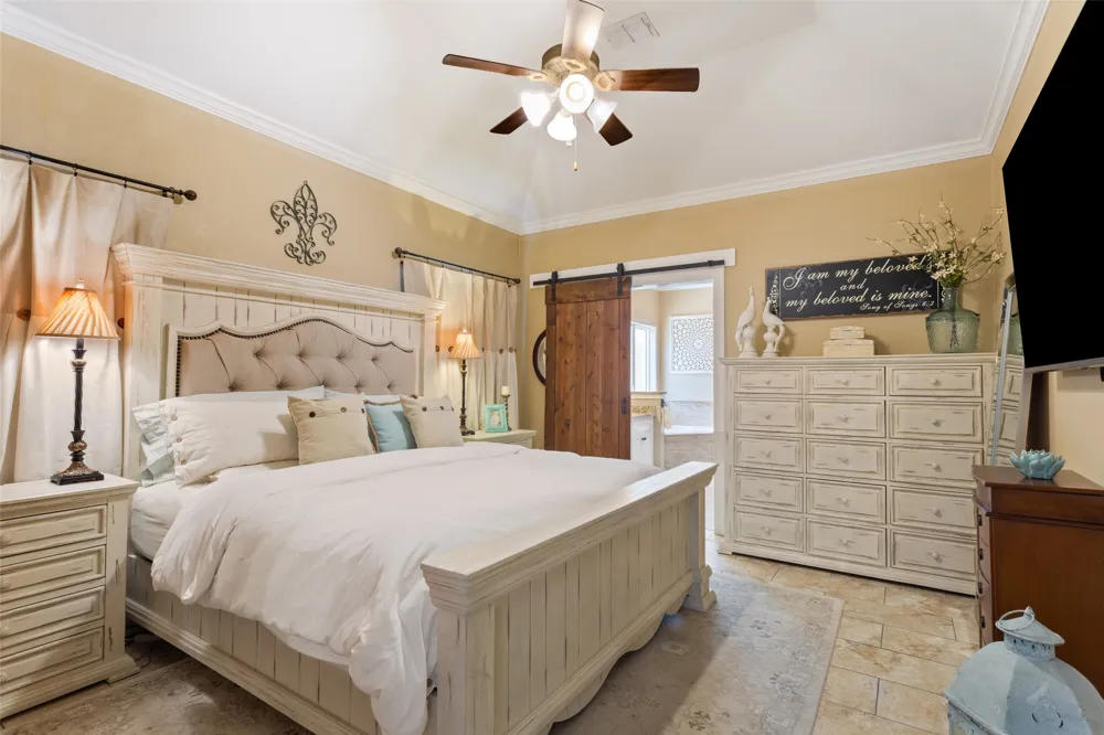 128 Hoffmeyer Lane Robinson, TX 76706