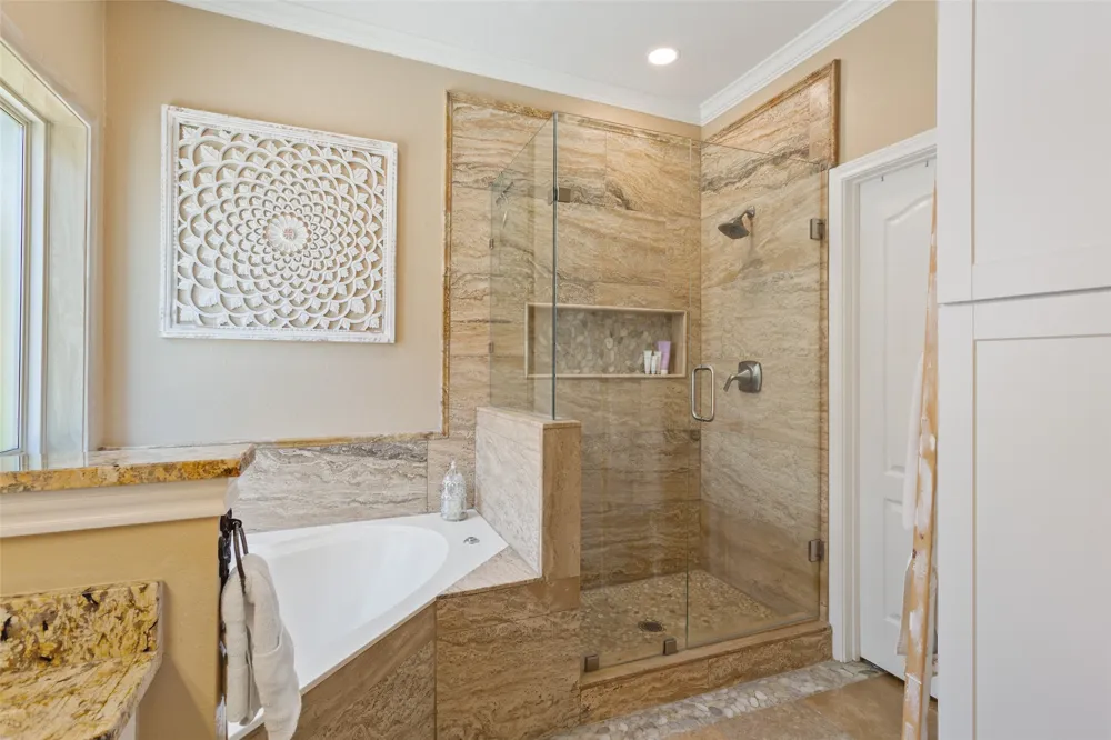 128 Hoffmeyer Lane Robinson, TX 76706