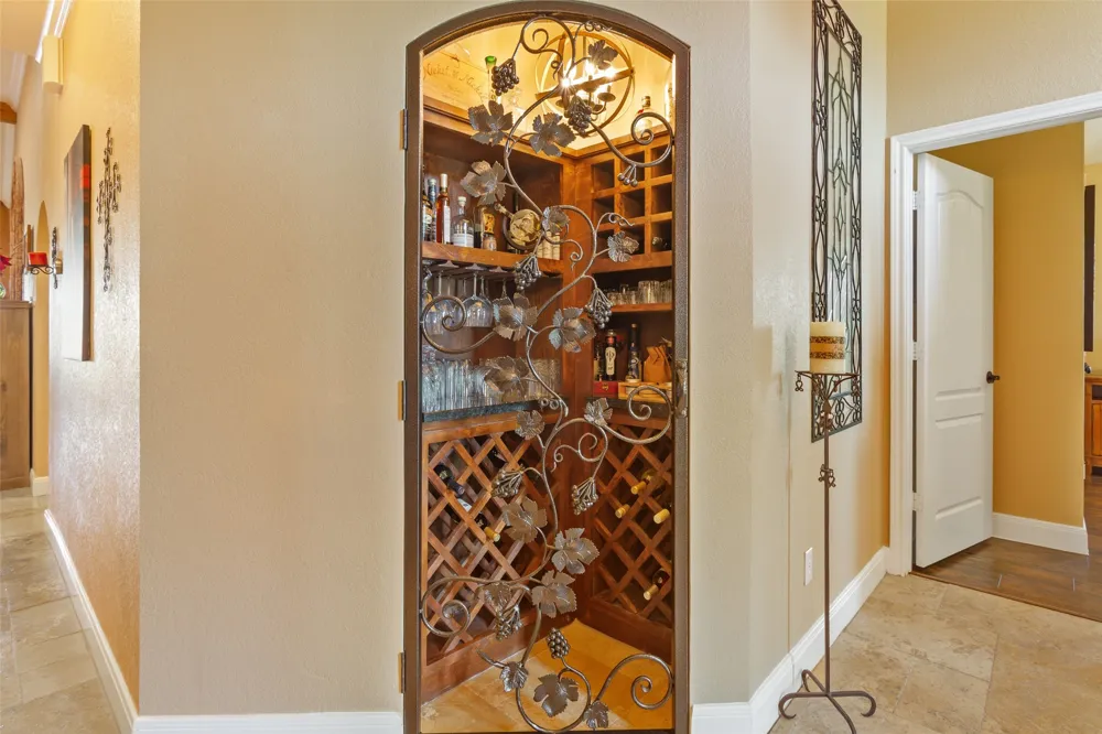 128 Hoffmeyer Lane Robinson, TX 76706