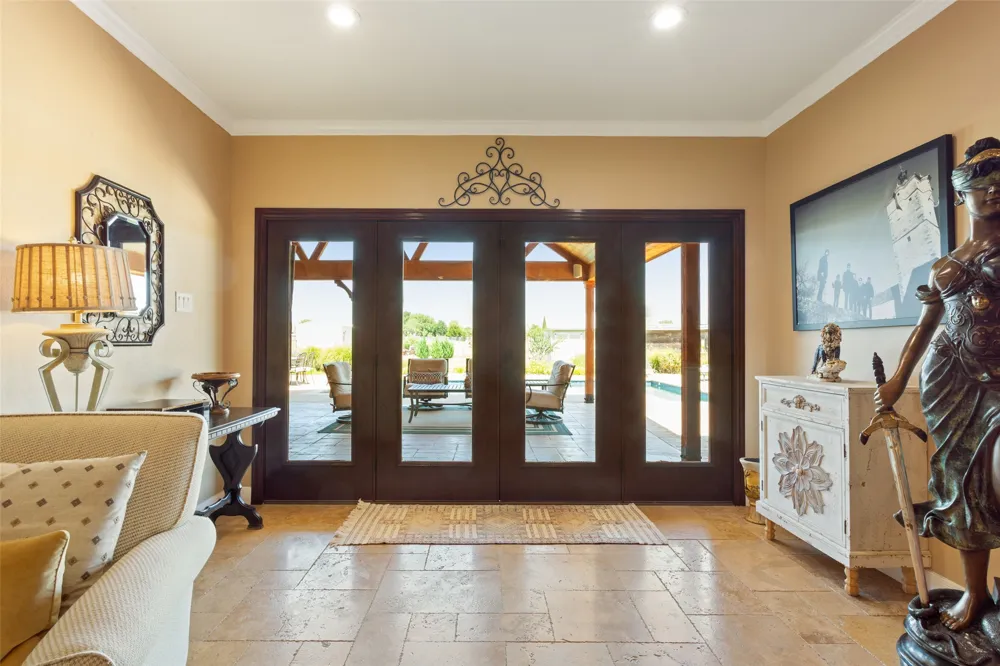 128 Hoffmeyer Lane Robinson, TX 76706