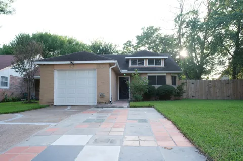 7521 Brookleaf Drive