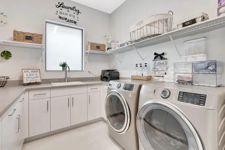 17065 Rainbow Fls Trail Boca Raton, FL 33496