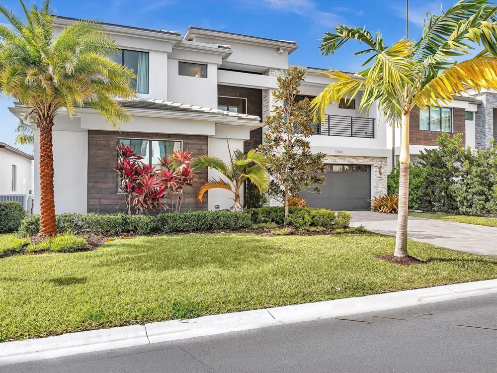 17065 Rainbow Fls Trail Boca Raton, FL 33496
