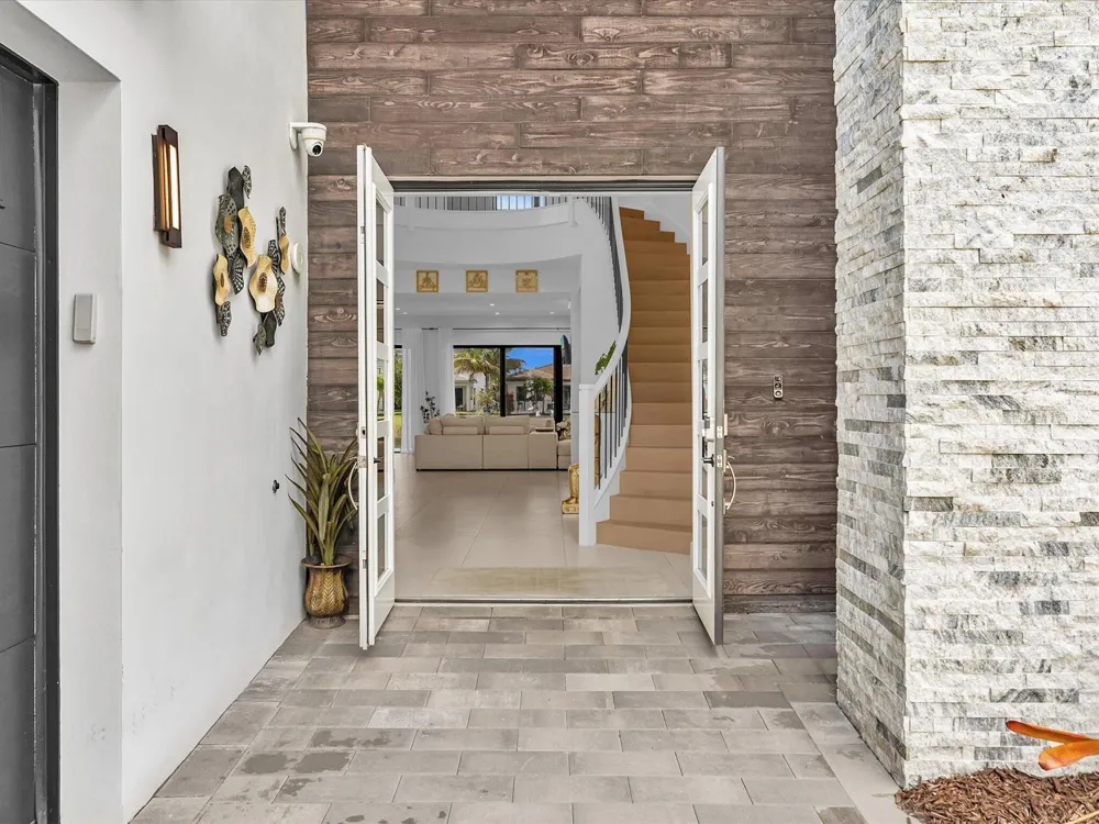 17065 Rainbow Fls Trail Boca Raton, FL 33496