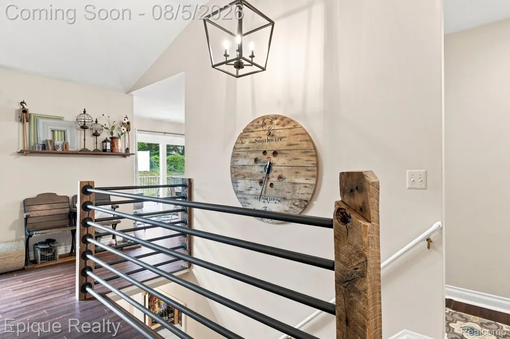 25 Melvin J Court Oxford Village, MI 48371