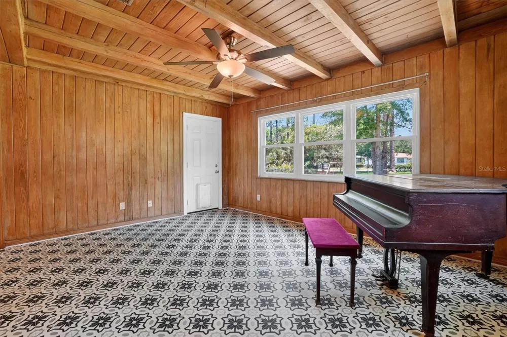 5503 LAKEWOOD CIRCLE E Jacksonville, FL 32207