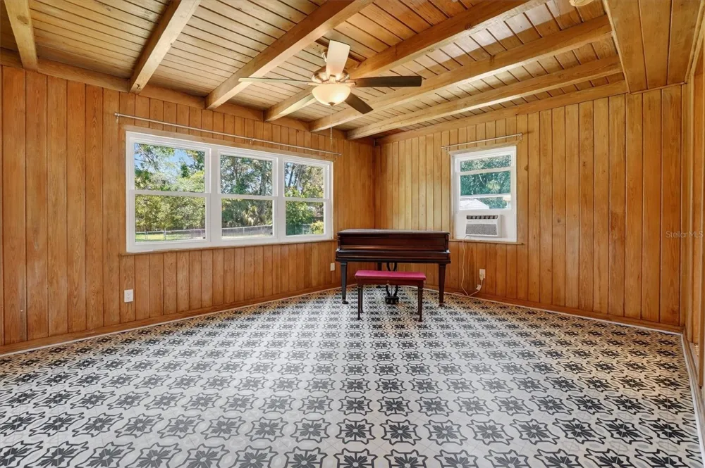5503 LAKEWOOD CIRCLE E Jacksonville, FL 32207