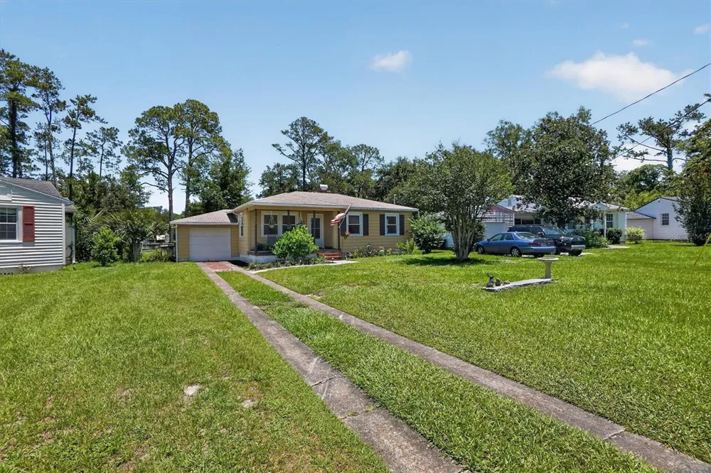 5503 LAKEWOOD CIRCLE E Jacksonville, FL 32207