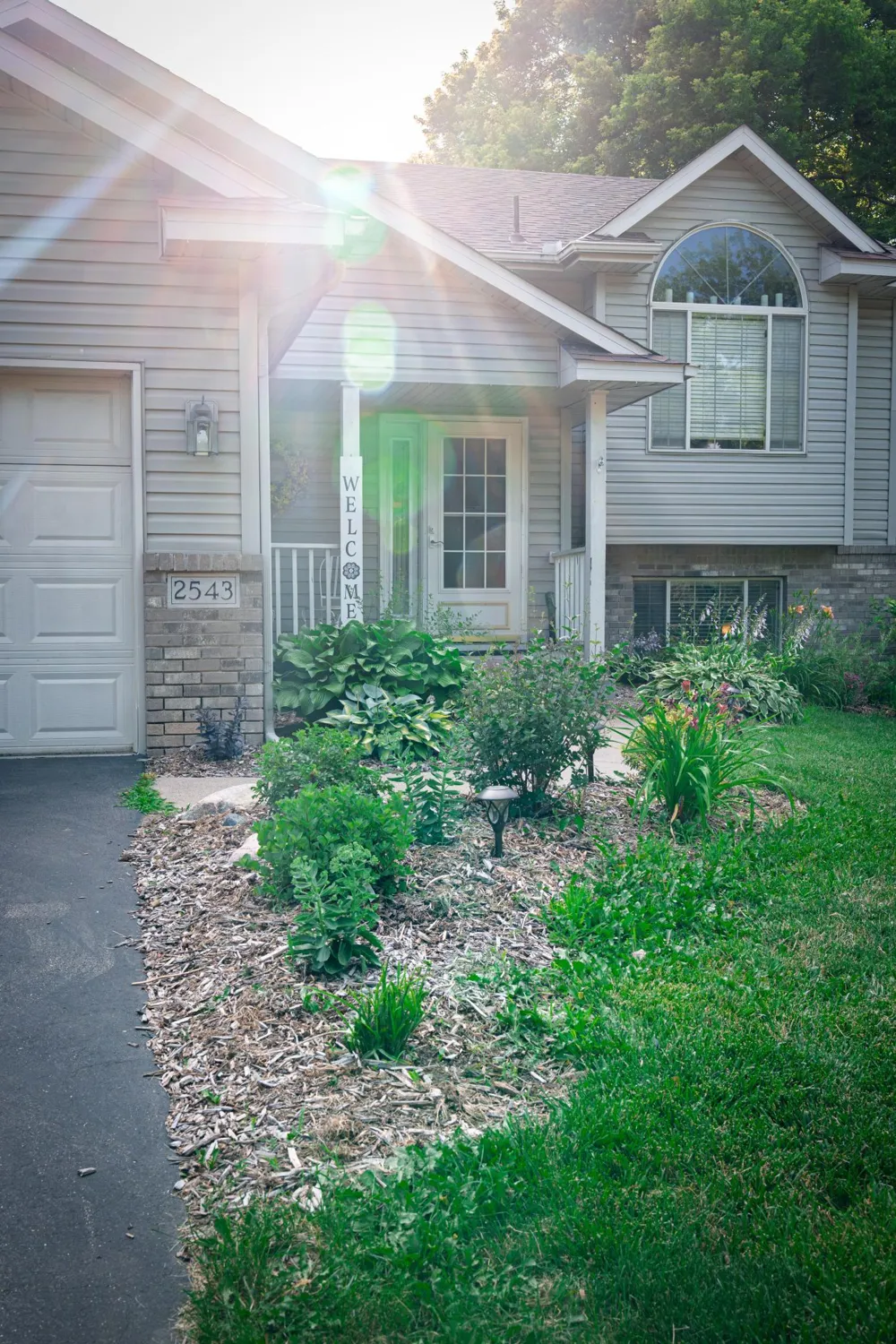 2543 Cypress Street Maplewood, MN 55109
