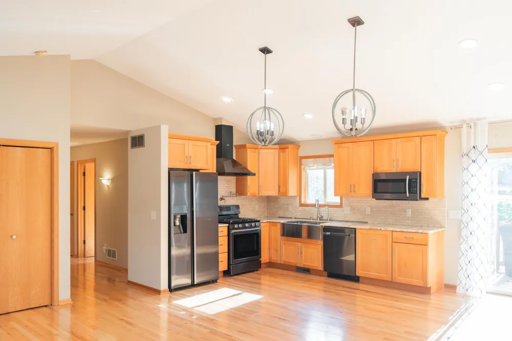 2543 Cypress Street Maplewood, MN 55109