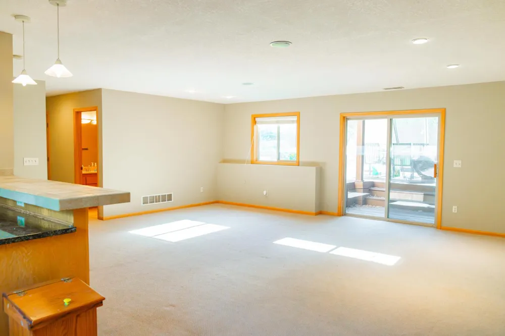 2543 Cypress Street Maplewood, MN 55109