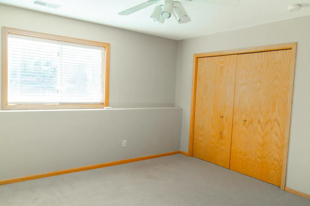 2543 Cypress Street Maplewood, MN 55109