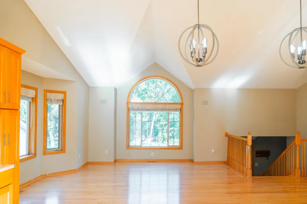 2543 Cypress Street Maplewood, MN 55109