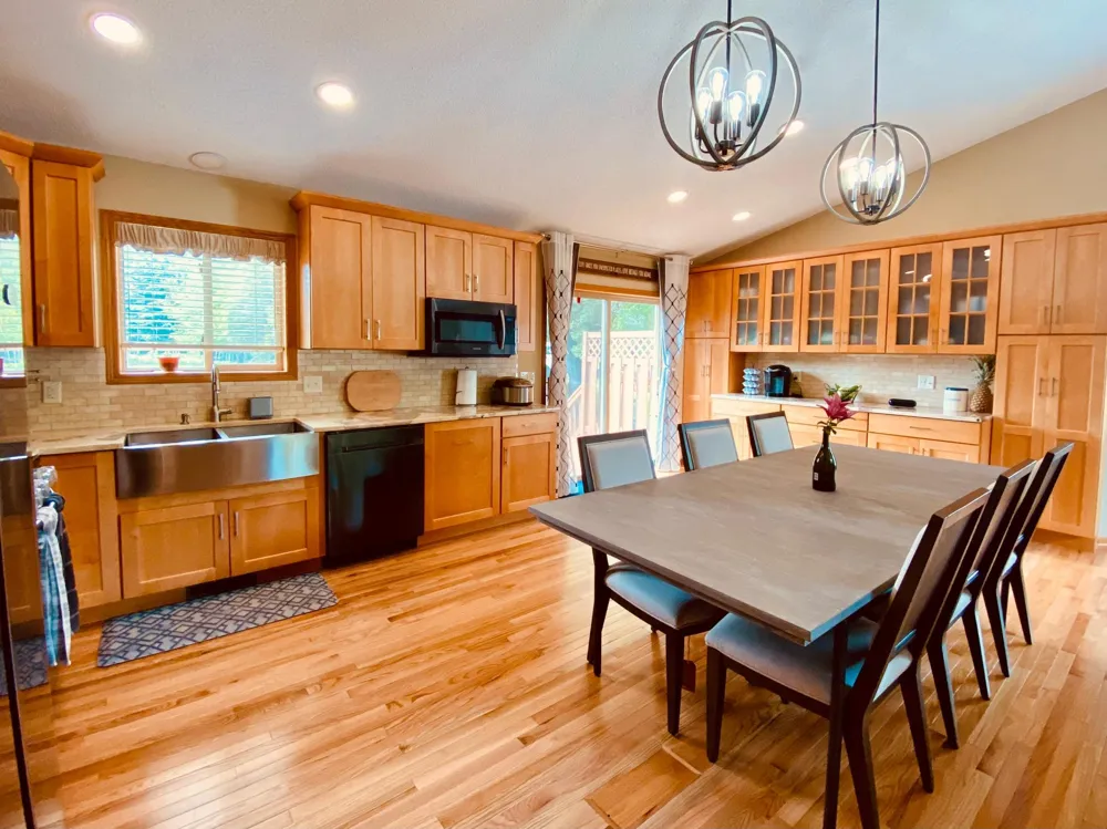 2543 Cypress Street Maplewood, MN 55109