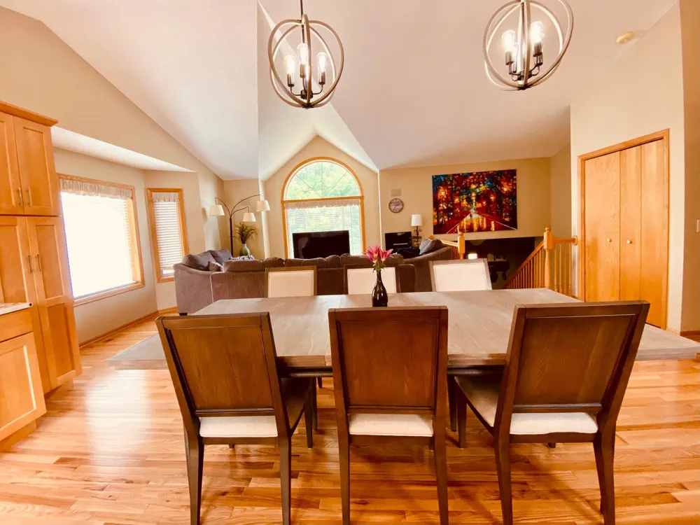 2543 Cypress Street Maplewood, MN 55109