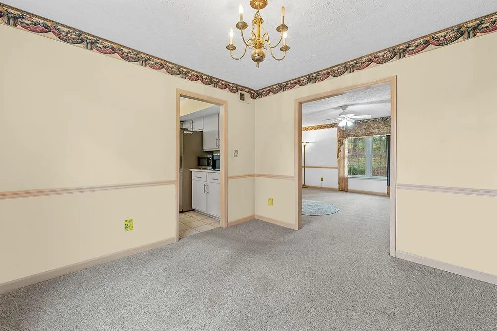 120 Chateau Circle Fayetteville, GA 30215