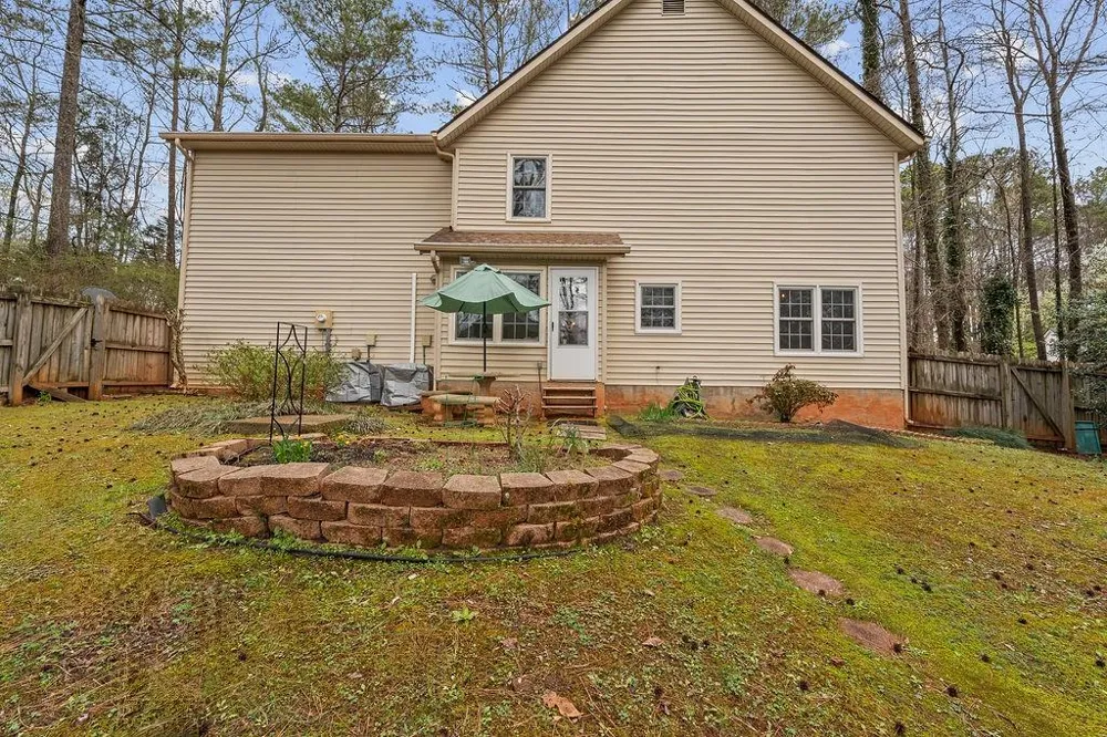 120 Chateau Circle Fayetteville, GA 30215