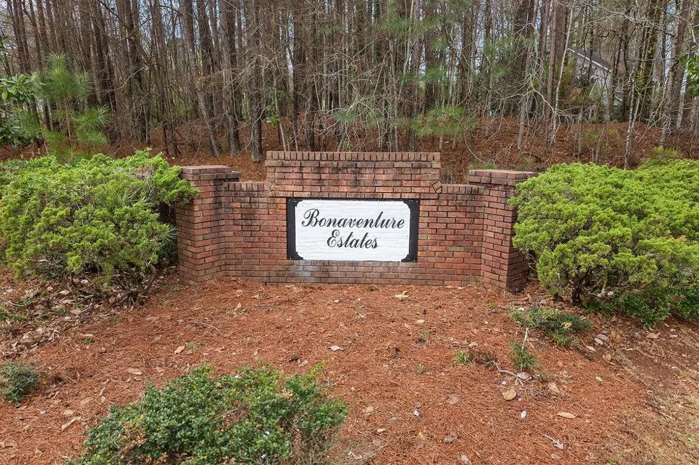 120 Chateau Circle Fayetteville, GA 30215