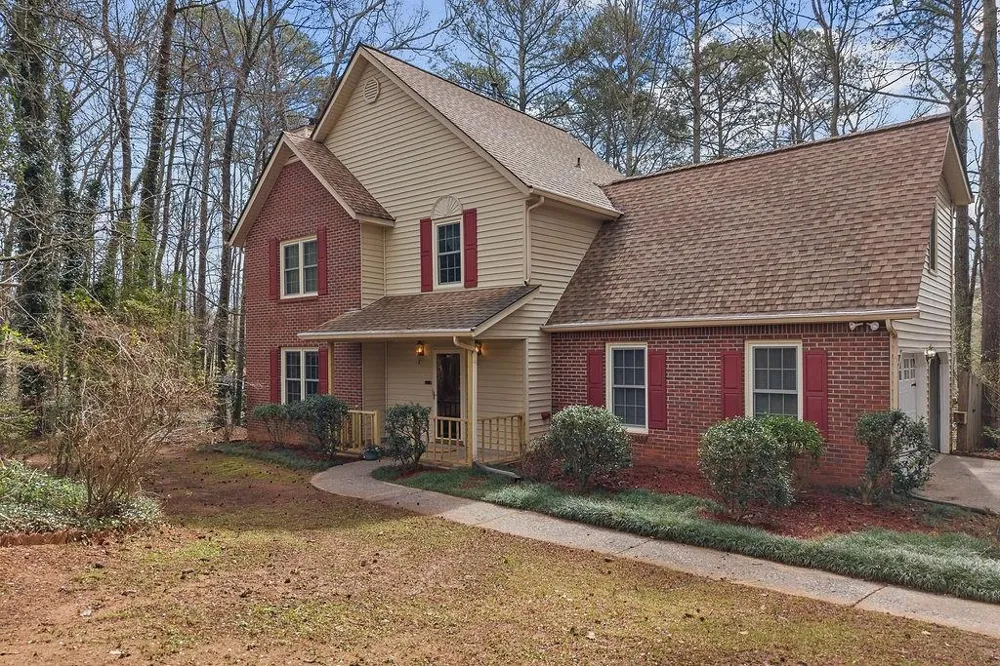 120 Chateau Circle Fayetteville, GA 30215