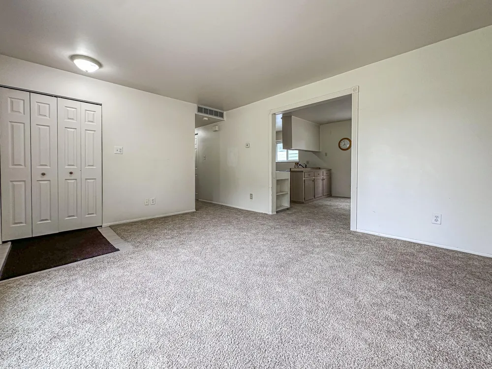 32339 Chalfonte Drive Warren, MI 48092