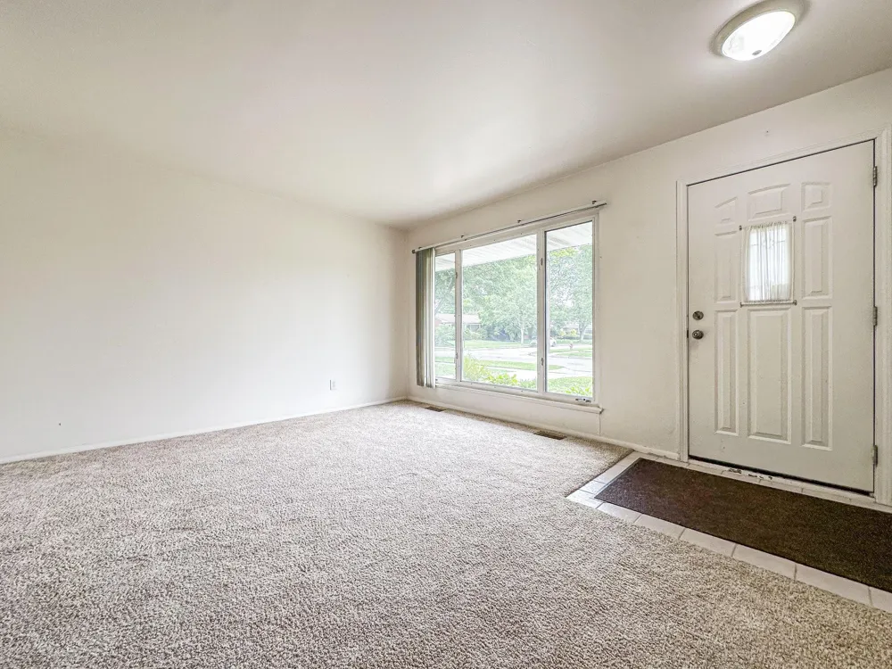 32339 Chalfonte Drive Warren, MI 48092