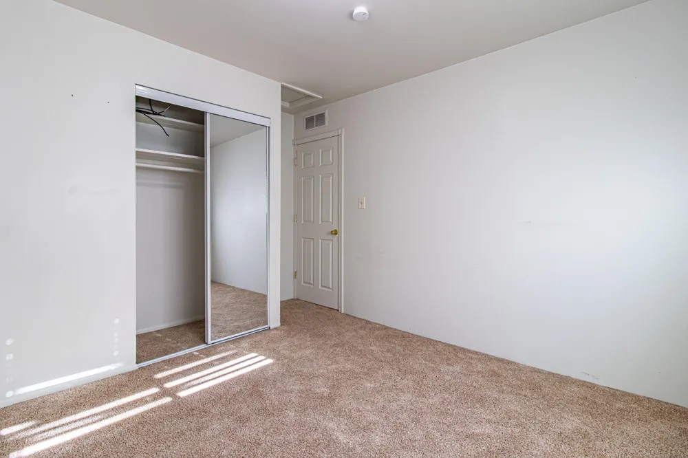 32339 Chalfonte Drive Warren, MI 48092
