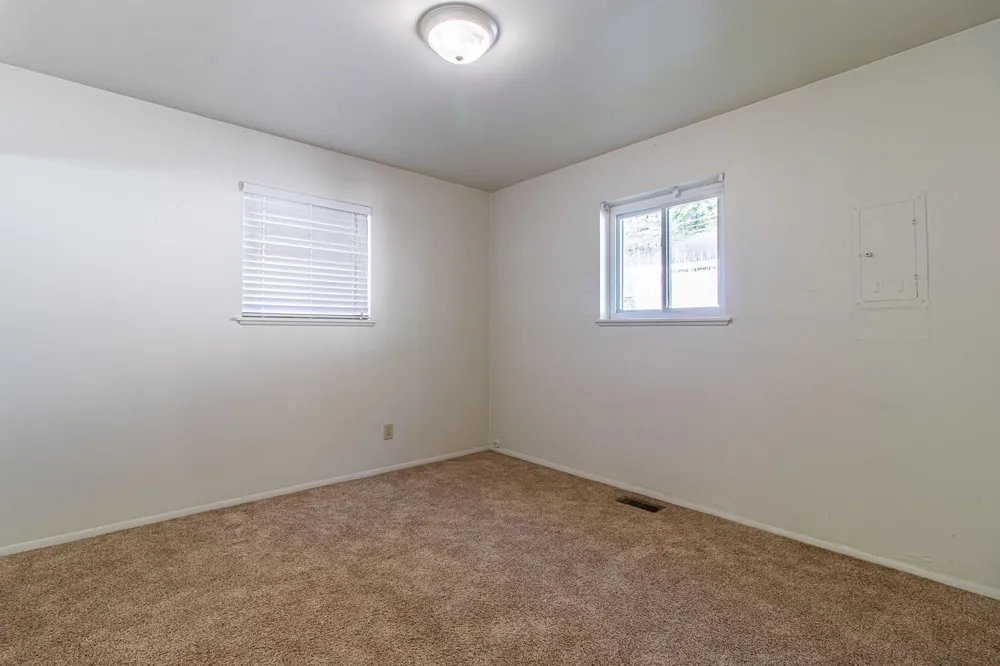 32339 Chalfonte Drive Warren, MI 48092
