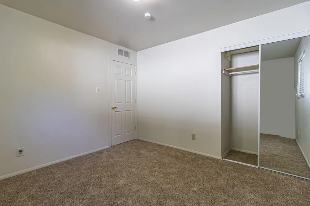 32339 Chalfonte Drive Warren, MI 48092
