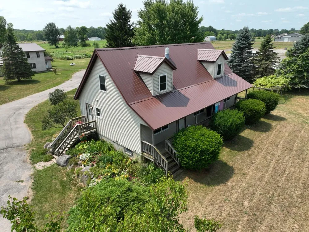 3810 W 72nd Street Newaygo, MI 49337