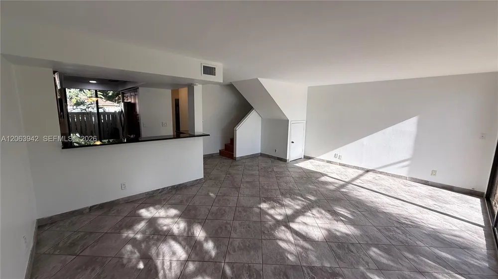 2961 SW 87th Ave #301 Davie, FL 33328