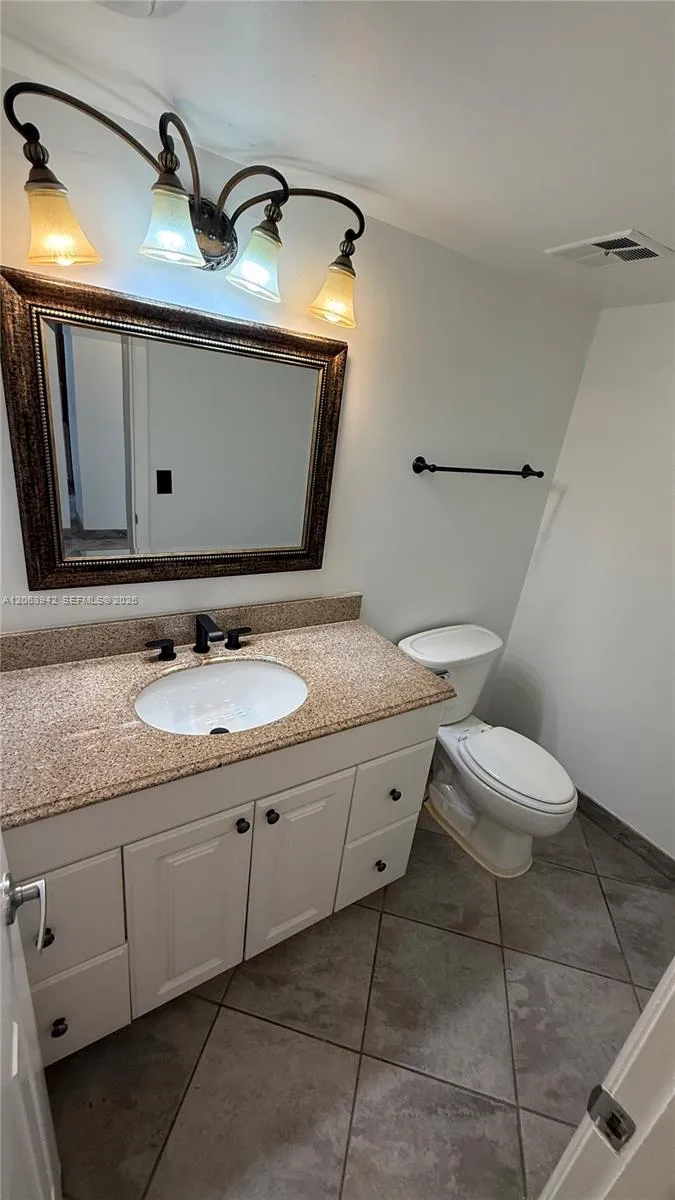 2961 SW 87th Ave #301 Davie, FL 33328