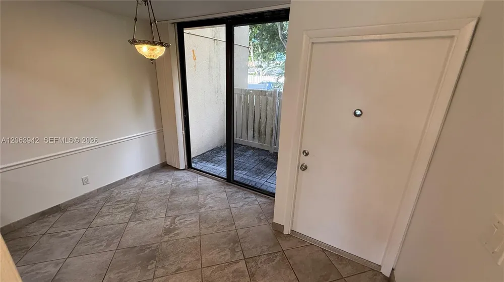 2961 SW 87th Ave #301 Davie, FL 33328