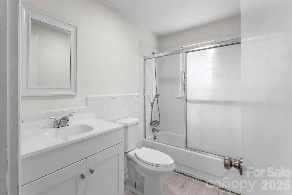 4405 Landing Court Hickory, NC 28602