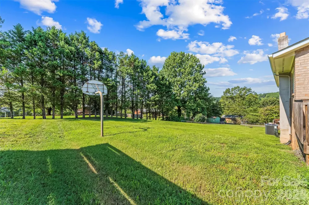 4405 Landing Court Hickory, NC 28602