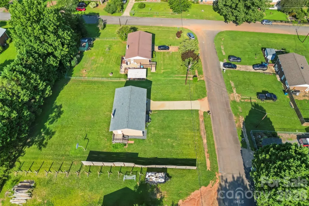 4405 Landing Court Hickory, NC 28602
