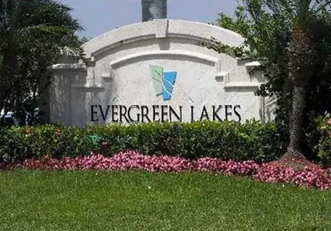 5045 Wiles Road #308