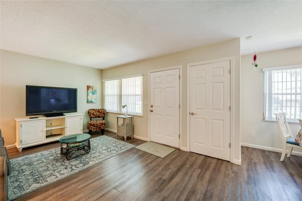 840 CENTER AVENUE #100 Holly Hill, FL 32117