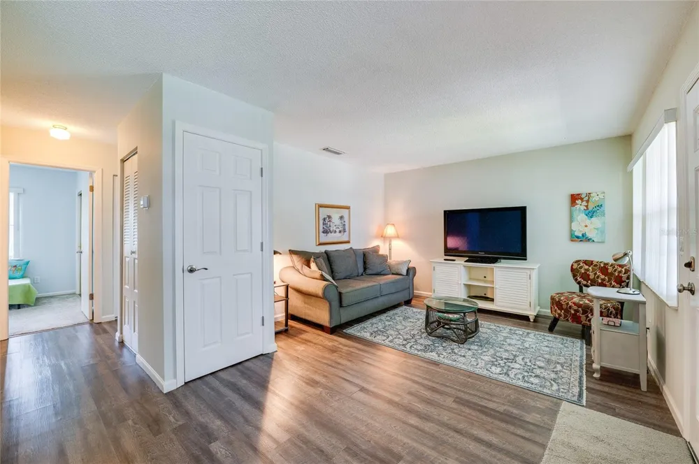 840 CENTER AVENUE #100 Holly Hill, FL 32117