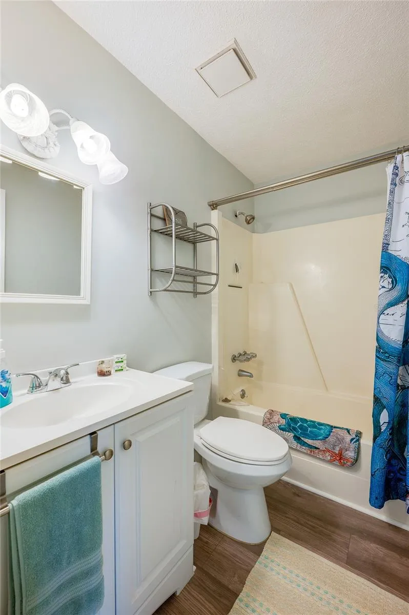 840 CENTER AVENUE #100 Holly Hill, FL 32117