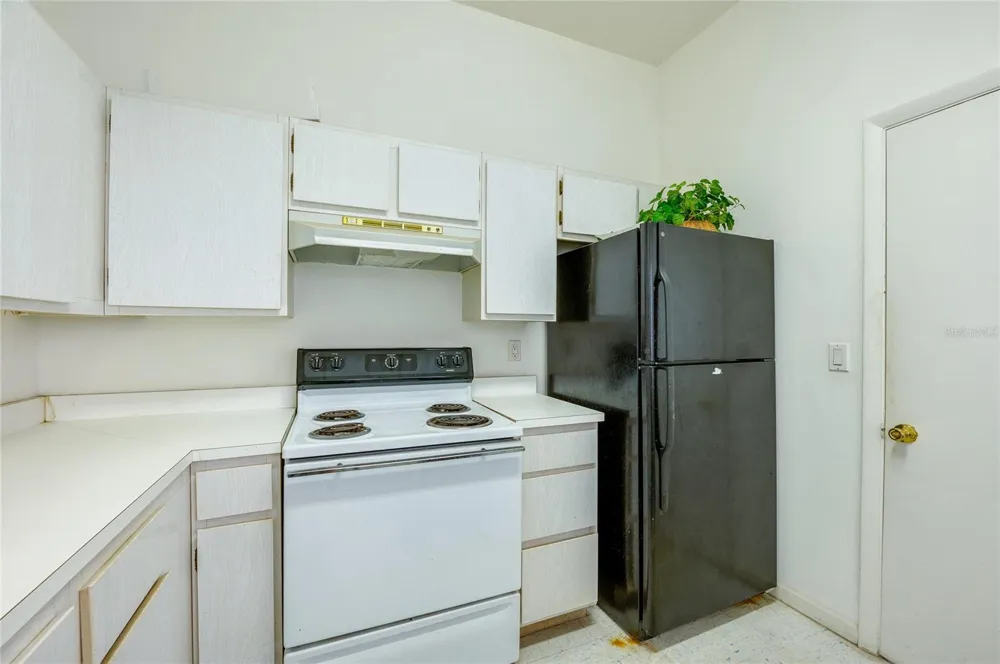 840 CENTER AVENUE #100 Holly Hill, FL 32117