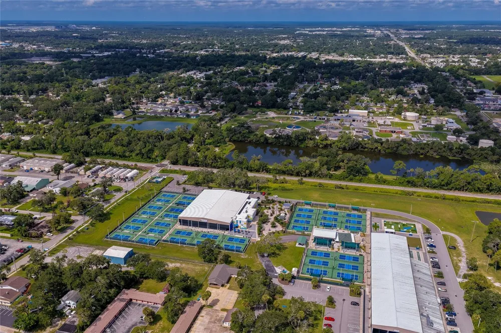 840 CENTER AVENUE #100 Holly Hill, FL 32117