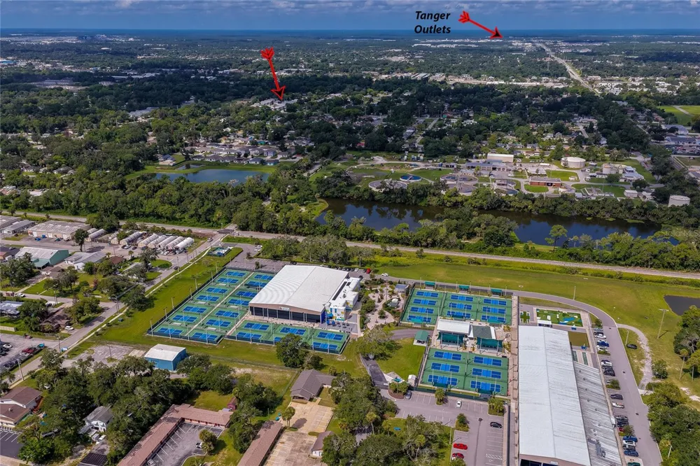 840 CENTER AVENUE #100 Holly Hill, FL 32117